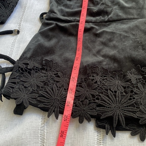 Mystree Black Velvet Wrap Jacket with floral embroidery. - Picture 8 of 10